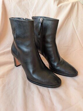 REFORMATION Gillian Leather Ankle Boot | US 7